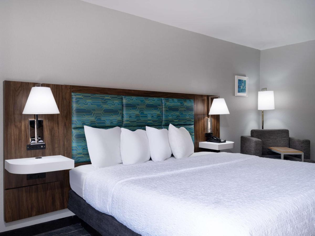 Hampton Inn Atlanta-Peachtree Corners/Norcross Bagian luar foto